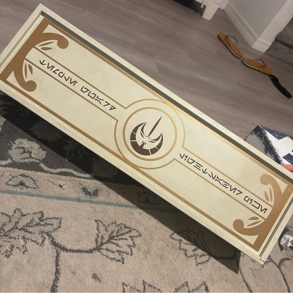 JEDI TEMPLE GUARD Limited Edition of only 3,000 Box Legacy Lightsaber Set Open